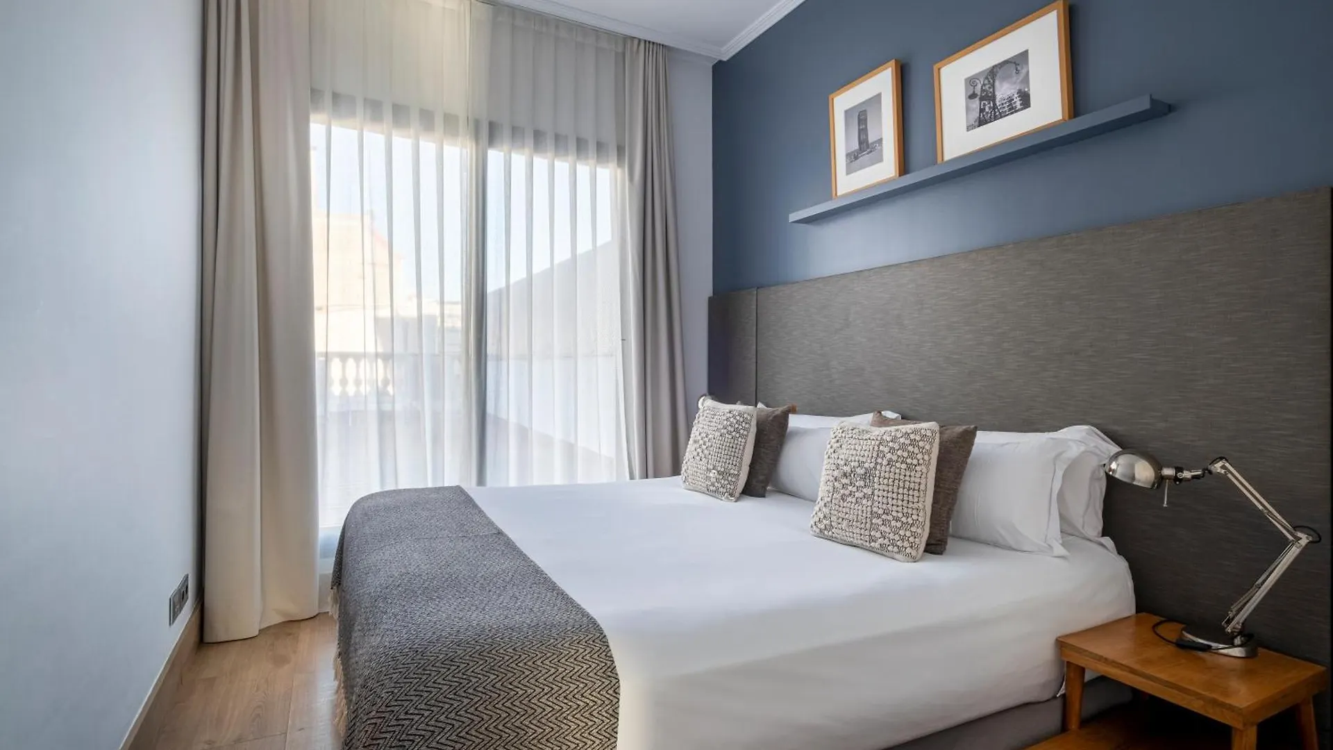 Apartments Sixtyfour Barcelona Spanyolország